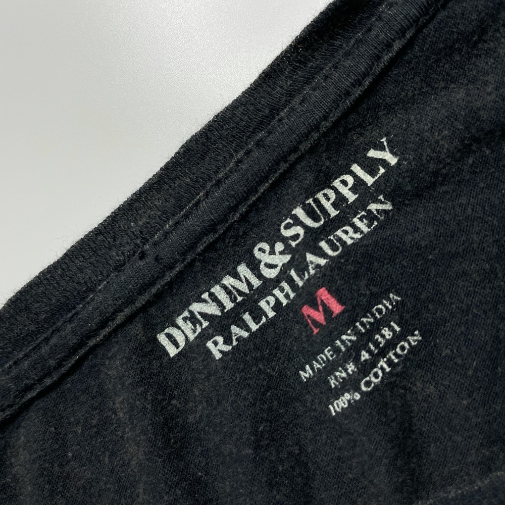 Black tee, great condition, size medium